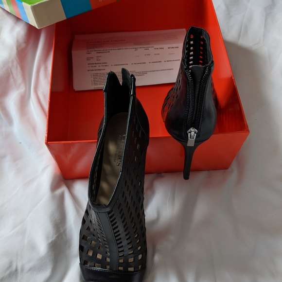 Charles by Charles David black heel - Picture 6 of 7